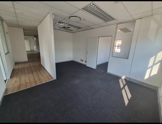 235M² OFFICE TO LET IN MORNINGSIDE